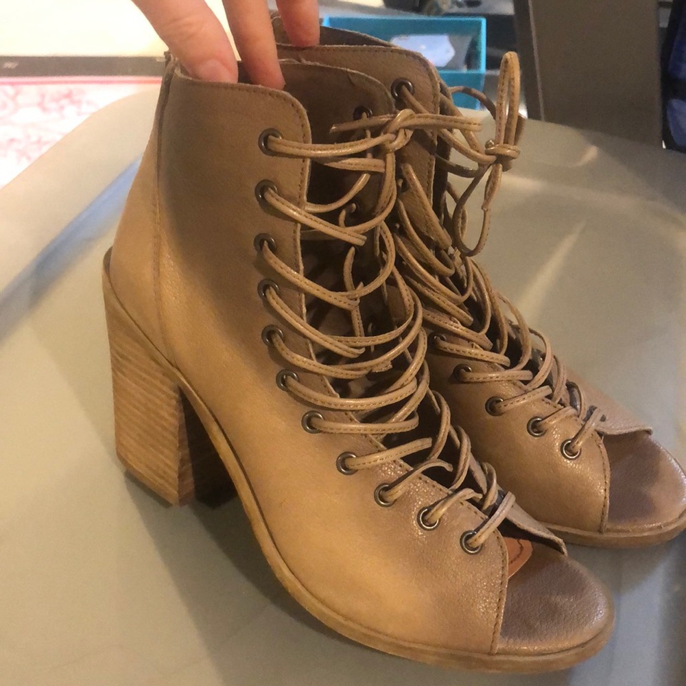Steve Madden lace up open toe booties